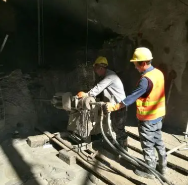 水磨沟水下抗分散灌浆料特点 水下不分散注浆料介绍