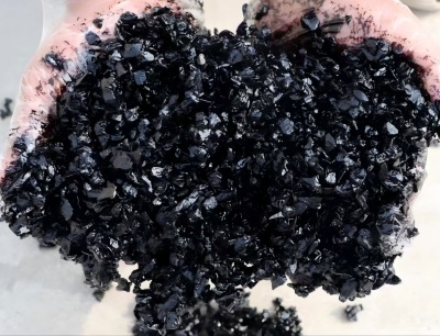 水磨沟沥青冷补料（沥青砂）的优势特点与施工流程解析