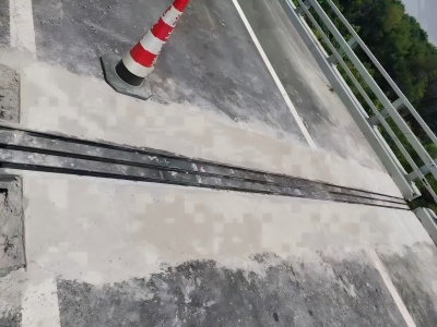 水磨沟伸缩缝更换后浇筑材料快速结构修补料速砼的产品特点及施工流程​